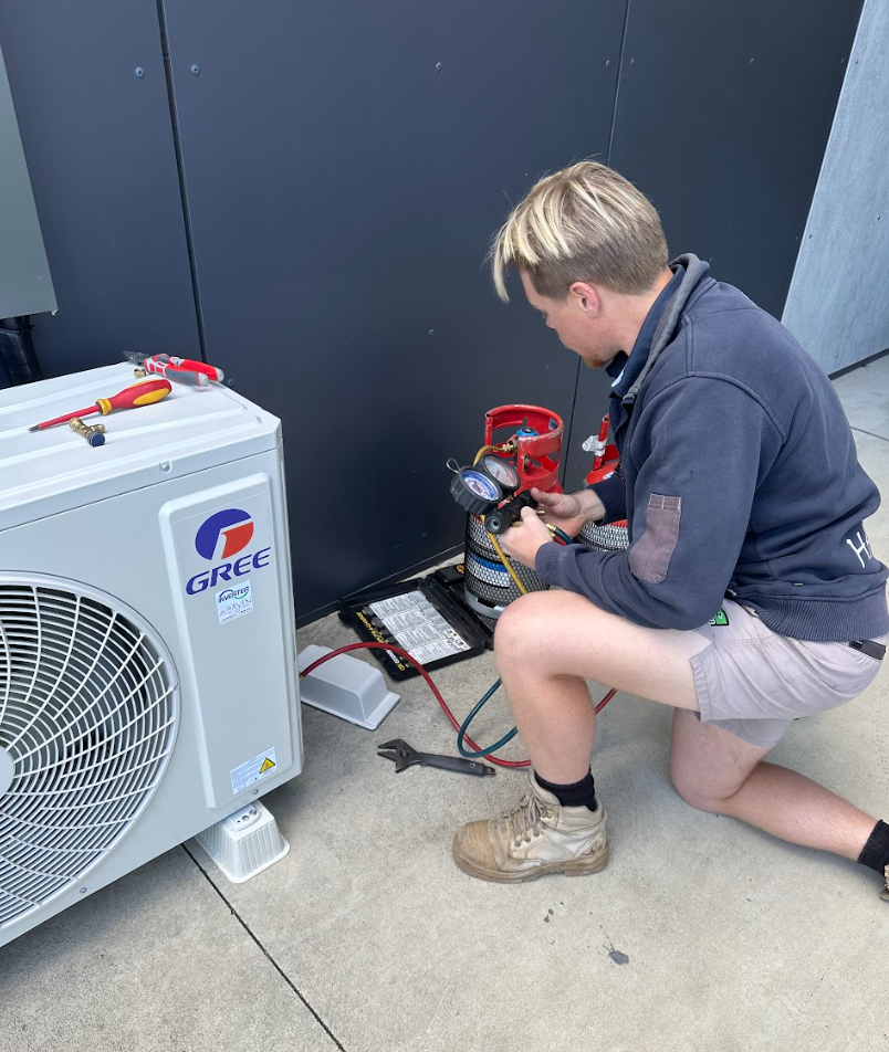Haven Air Conditioning technician at work